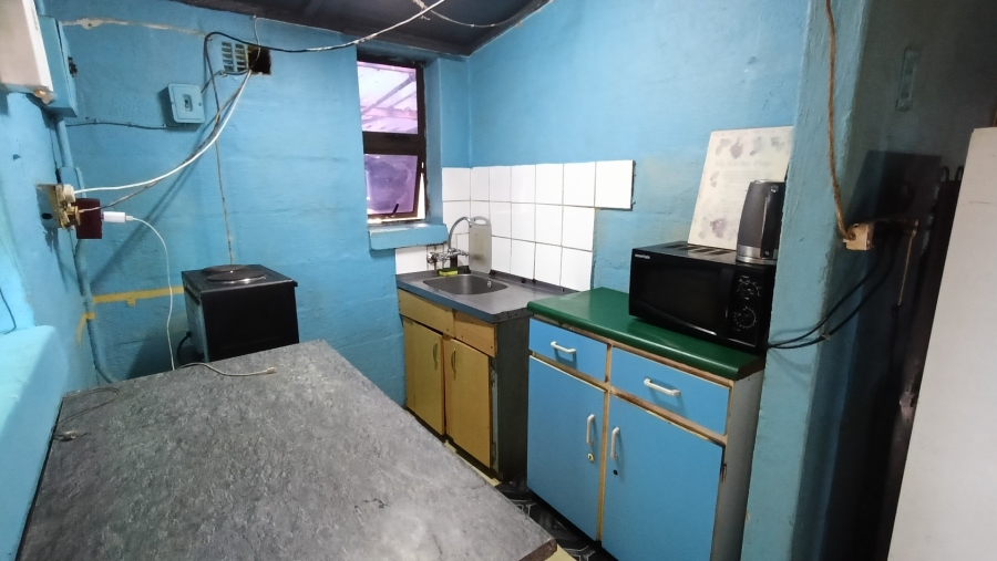 1 Bedroom Property for Sale in Valhalla Park Western Cape